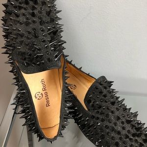 Men’s Black Riveted Spiked Loafers. Size 10